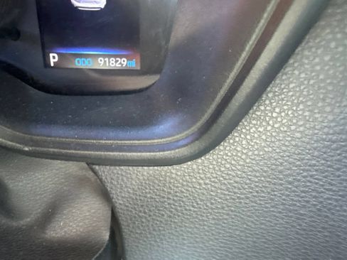 Used 2022 Toyota Corolla SE FWD image 11