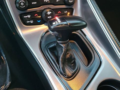 Used 2022 Dodge Challenger GT AWD/4WD image 27