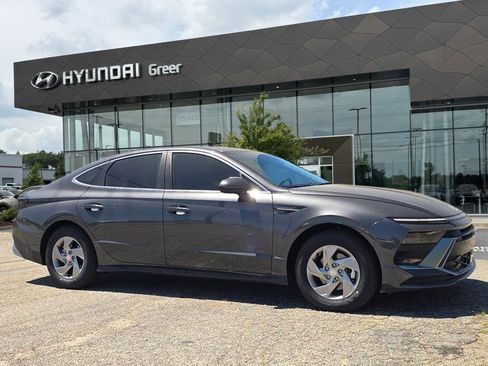 New 2026 Hyundai Sonata SE FWD image 1