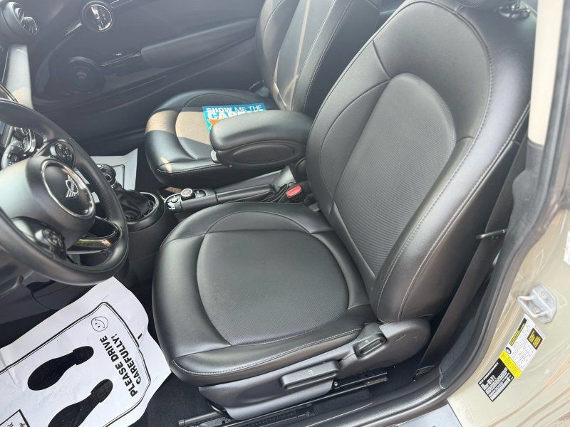 Used 2019 MINI Cooper 2-Door Hardtop FWD image 12