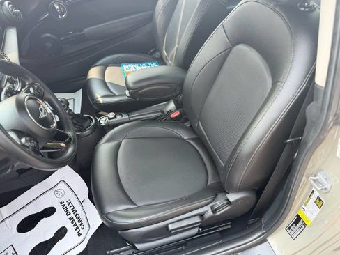 Used 2019 MINI Cooper 2-Door Hardtop FWD image 12