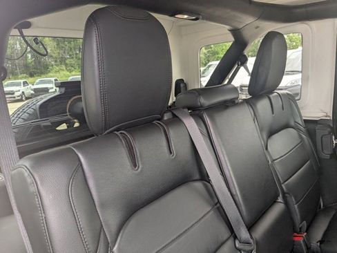 Used 2023 Jeep Wrangler Sahara image 18