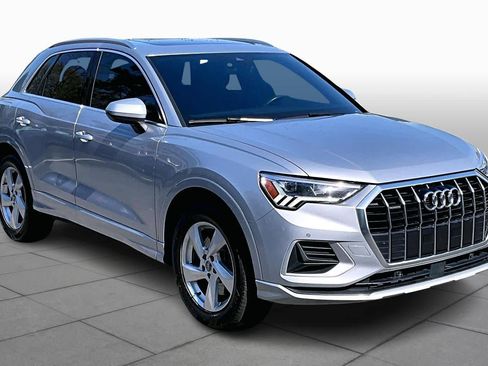Used 2020 Audi Q3 2.0T Premium Plus w/ Premium Plus Package AWD/4WD image 3
