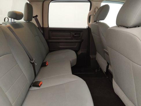 Used 2018 RAM 1500 Express w/ Express Value Package image 19