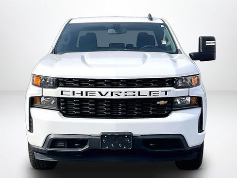 Used 2019 Chevrolet Silverado 1500 Custom w/ Custom Max Trailering Package image 3