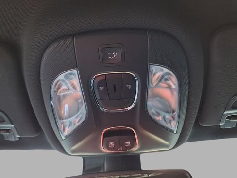 Used 2022 Jeep Compass High Altitude AWD/4WD image 17