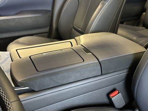 New 2026 INFINITI QX80 4WD image 21