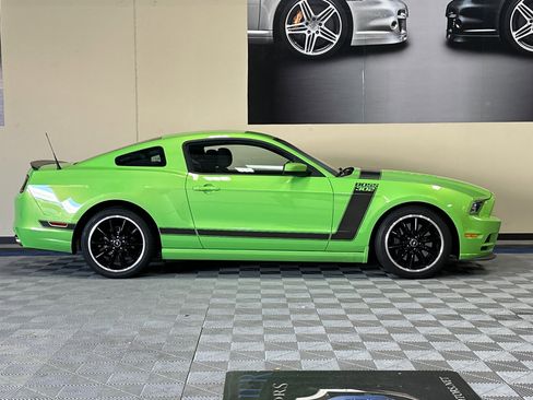 Used 2013 Ford Mustang Boss 302 image 3