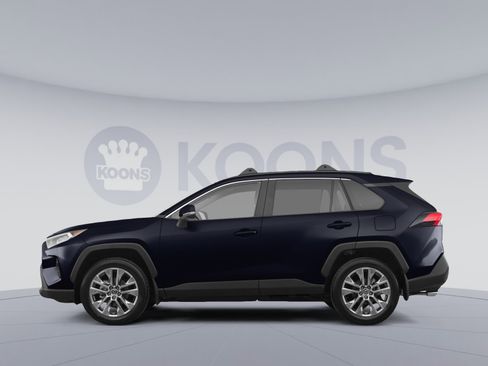 Used 2021 Toyota RAV4 XLE Premium AWD/4WD image 2