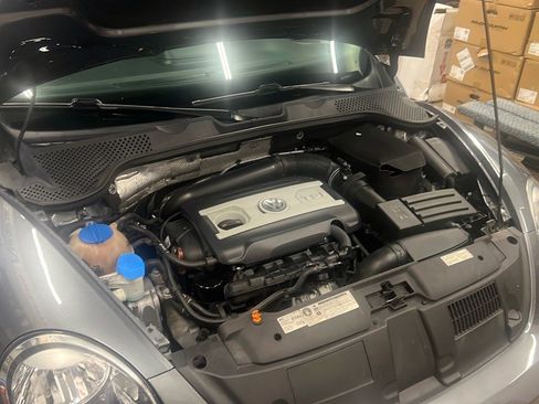 Used 2012 Volkswagen Beetle Turbo image 11