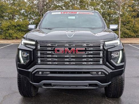 New 2026 GMC Canyon Denali image 8