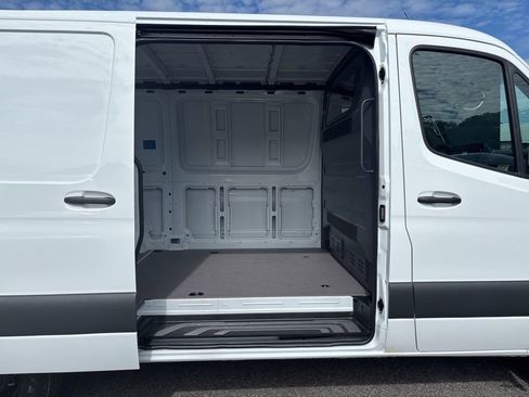 New 2026 Mercedes-Benz Sprinter 2500 image 19