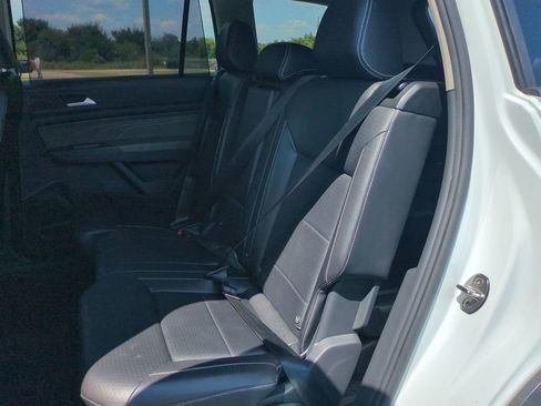 Used 2022 Volkswagen Atlas SE image 14