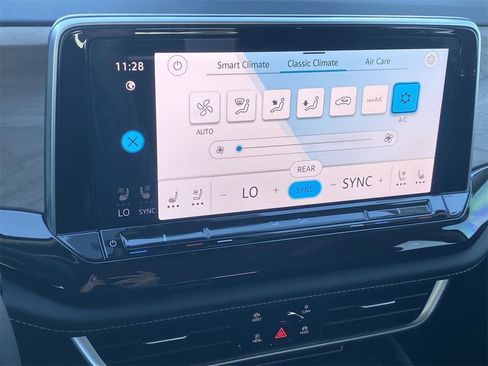 New 2026 Volkswagen Atlas SE image 23