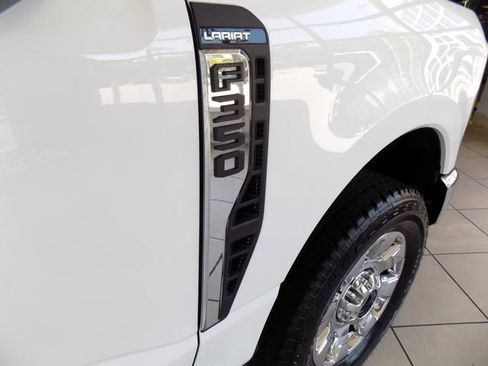 Used 2025 Ford F350 Lariat w/ Lariat Ultimate Package AWD/4WD image 42