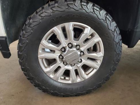 Used 2020 GMC Sierra 2500 Denali w/ Denali Ultimate Package AWD/4WD image 6
