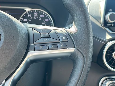 New 2025 Nissan Sentra SV image 18