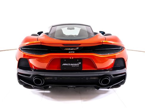 New 2026 McLaren GTS RWD image 5
