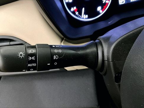 Used 2020 Subaru Outback Premium image 30