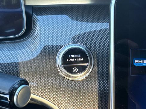 New 2025 Mercedes-Benz CLE 300 4MATIC Coupe image 23