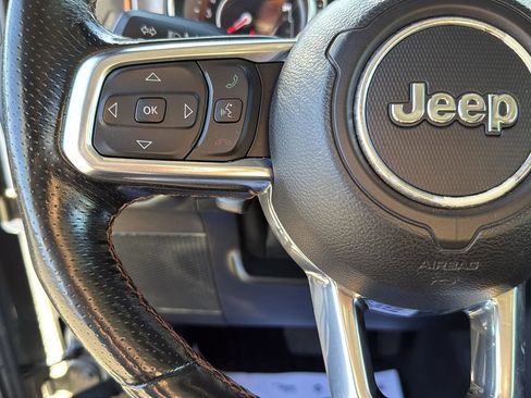 Used 2021 Jeep Gladiator Mojave image 17