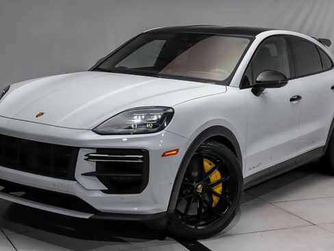 Used 2024 Porsche Cayenne Turbo GT image 1