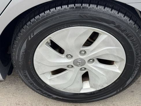 Used 2014 Hyundai Sonata Hybrid FWD image 8
