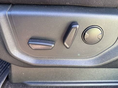 Used 2020 Ford F150 XLT w/ Equipment Group 302A Luxury image 17