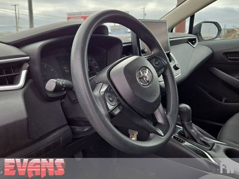 Used 2024 Toyota Corolla LE image 18