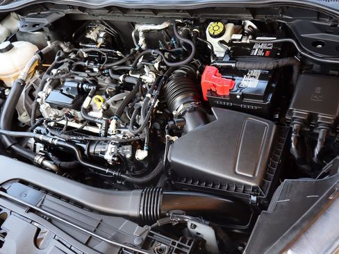 Used 2022 Ford Escape SEL image 40