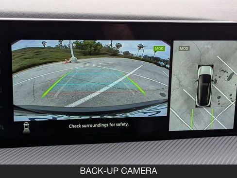 Certified 2025 Nissan Kicks SR FWD image 18