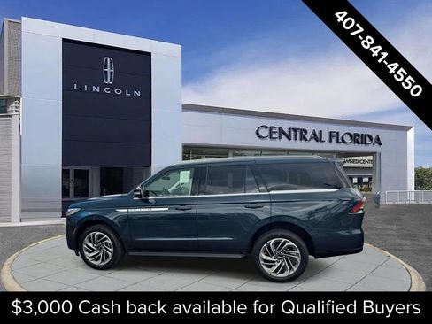 New 2026 Lincoln Navigator Premiere AWD/4WD image 5
