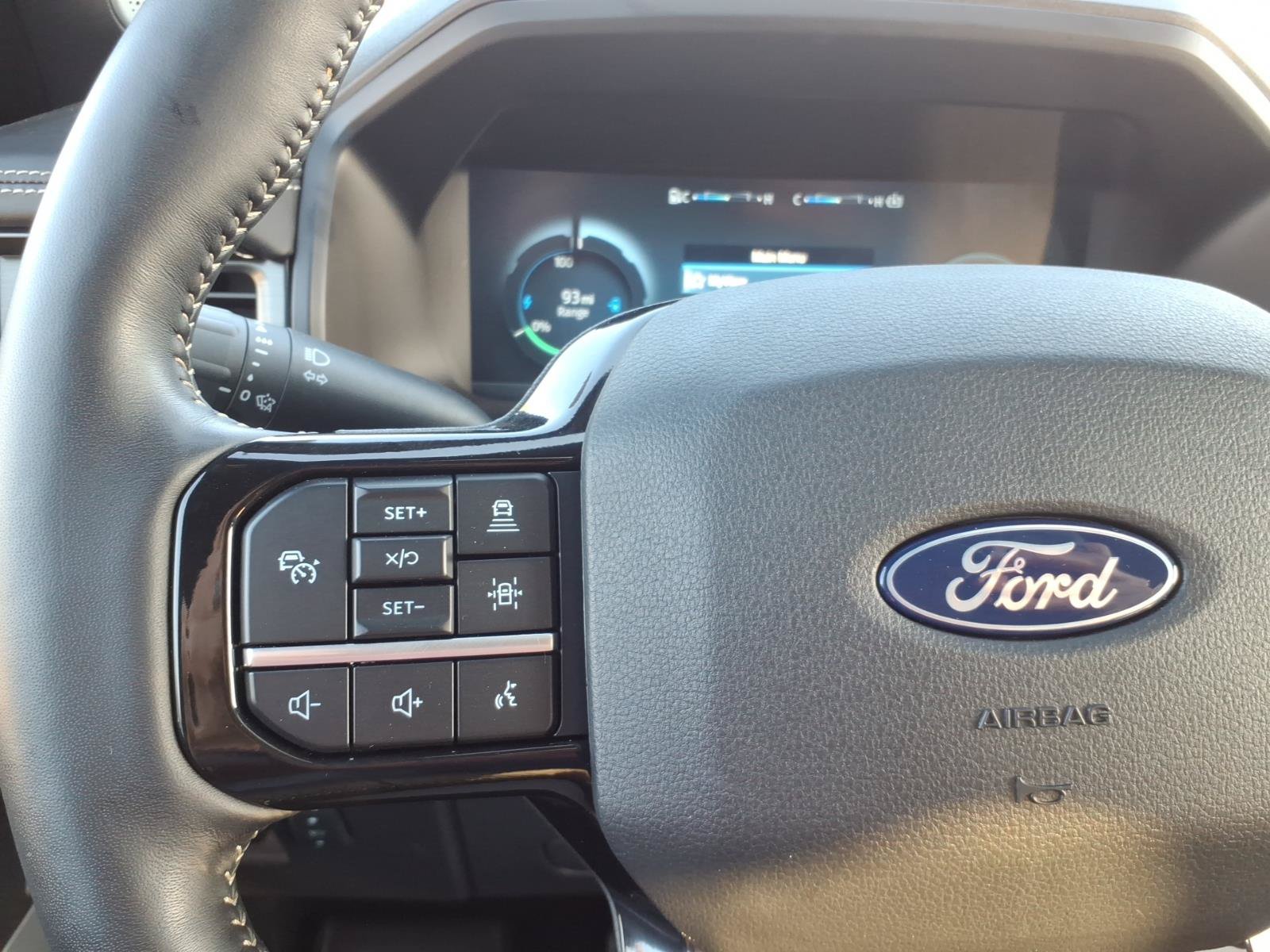 Used 2024 Ford F150 Lightning Platinum AWD/4WD image 18