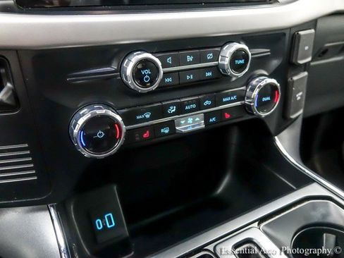 Used 2023 Ford F150 Lightning XLT image 24