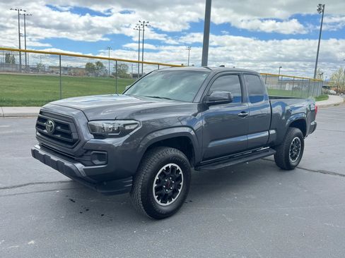 Used 2023 Toyota Tacoma SR image 12