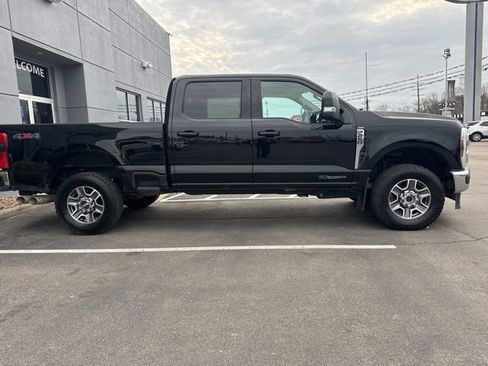 Used 2024 Ford F250 Lariat image 3