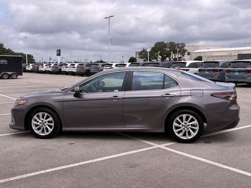 Used 2024 Toyota Camry LE FWD image 3