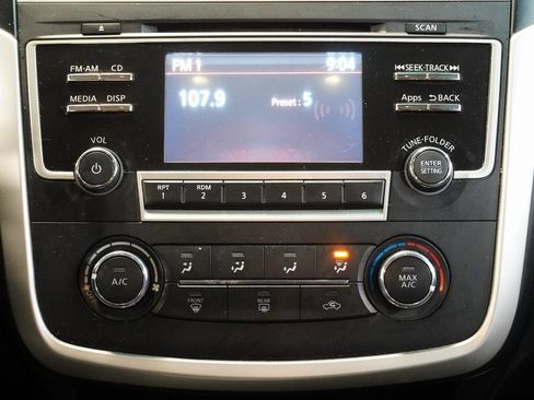 Used 2016 Nissan Altima 2.5 S w/ Power Driver Seat Package image 19