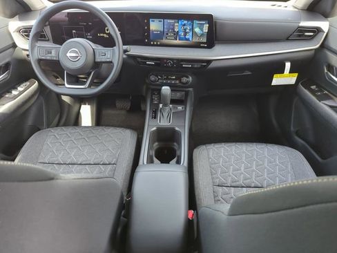 Used 2026 Nissan Kicks SV w/ Charging Package image 18