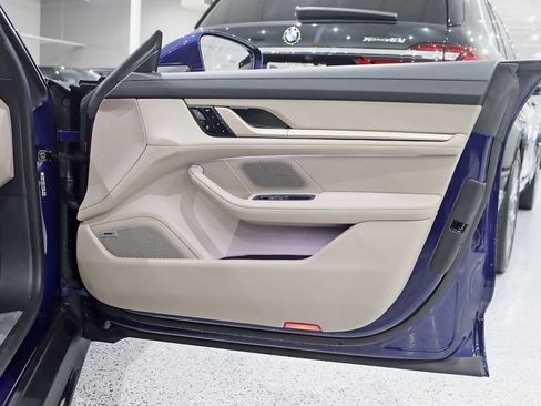 Used 2020 Porsche Taycan Turbo image 40