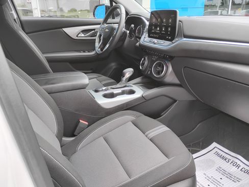 Used 2024 Chevrolet Blazer LT w/ Convenience Package FWD image 20