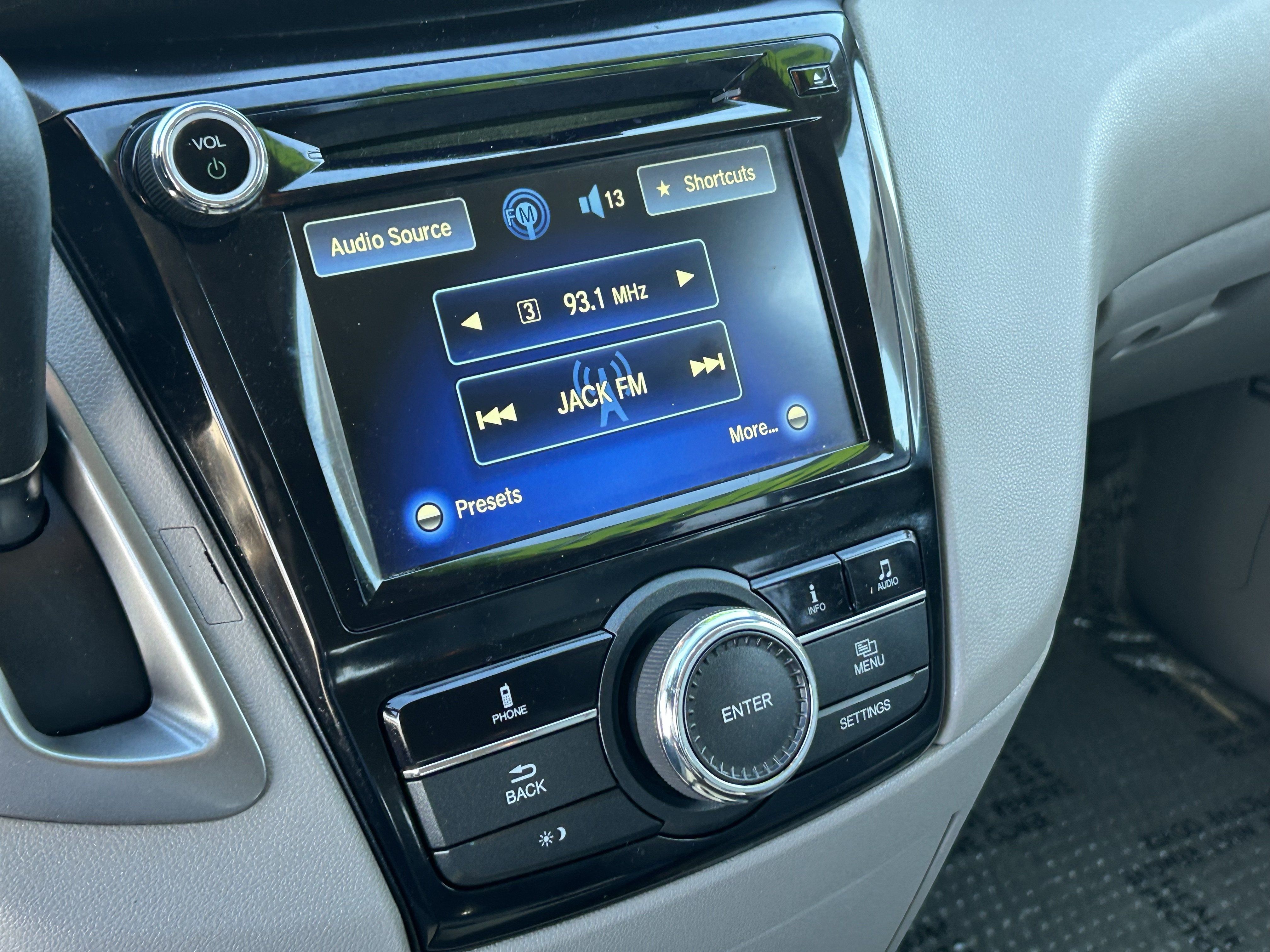 Used 2016 Honda Odyssey EX-L image 24
