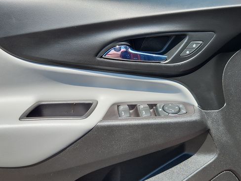 Used 2020 Chevrolet Equinox LT FWD image 8
