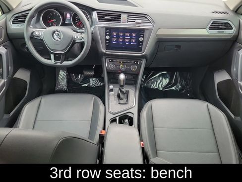Used 2020 Volkswagen Tiguan SE image 2