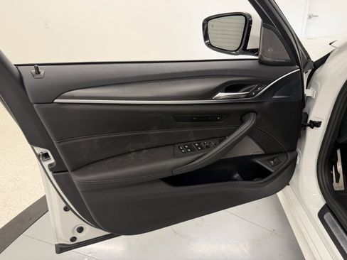 Used 2023 BMW 530i xDrive 530i xDrive w/ Executive Package image 41