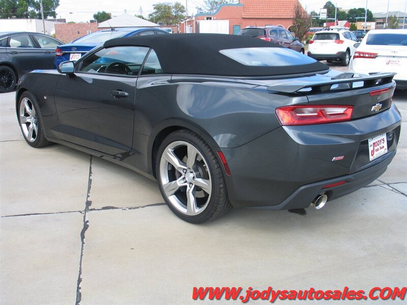 Used 2018 Chevrolet Camaro SS RWD image 25
