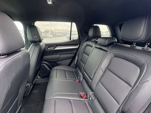 Used 2026 GMC Terrain Elevation w/ Elevation Premium Package FWD image 15
