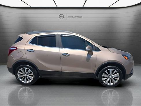 Used 2019 Buick Encore Preferred AWD/4WD image 3