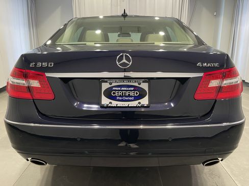 Used 2011 Mercedes-Benz E 350 4MATIC Sedan image 5