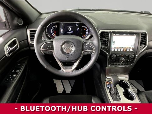 Used 2018 Jeep Grand Cherokee Altitude AWD/4WD image 8